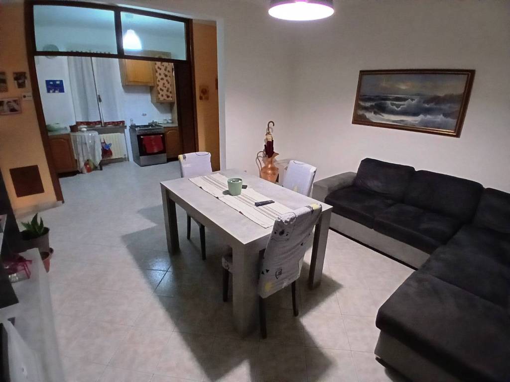 appartamento in vendita a Reggio nell'Emilia in zona Ospizio