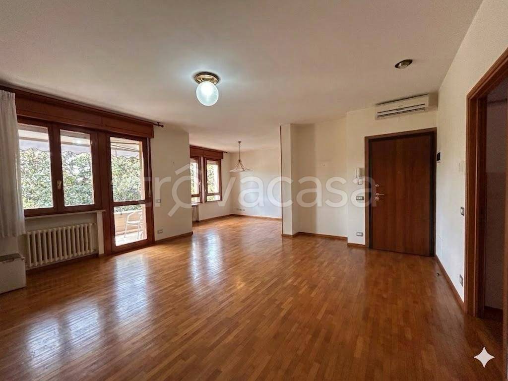 appartamento in vendita a Reggio nell'Emilia in zona Baragalla