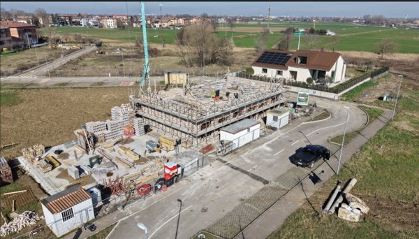 casa indipendente in vendita a Reggio nell'Emilia in zona Fogliano