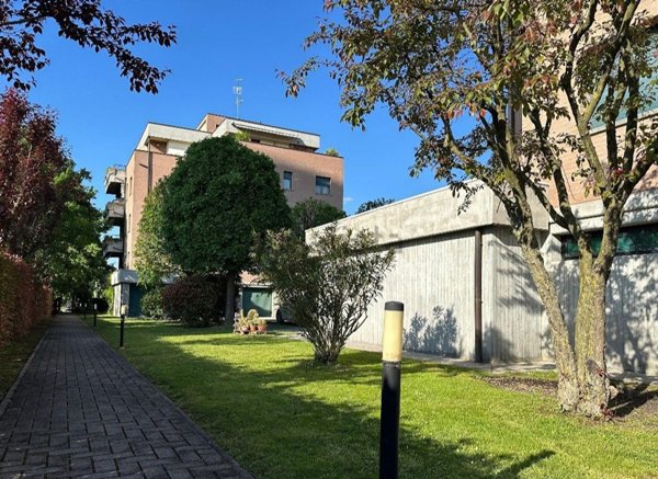 appartamento in vendita a Reggio nell'Emilia in zona Ospizio