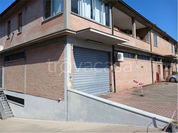 appartamento in vendita a Reggio nell'Emilia in zona Carrozzone