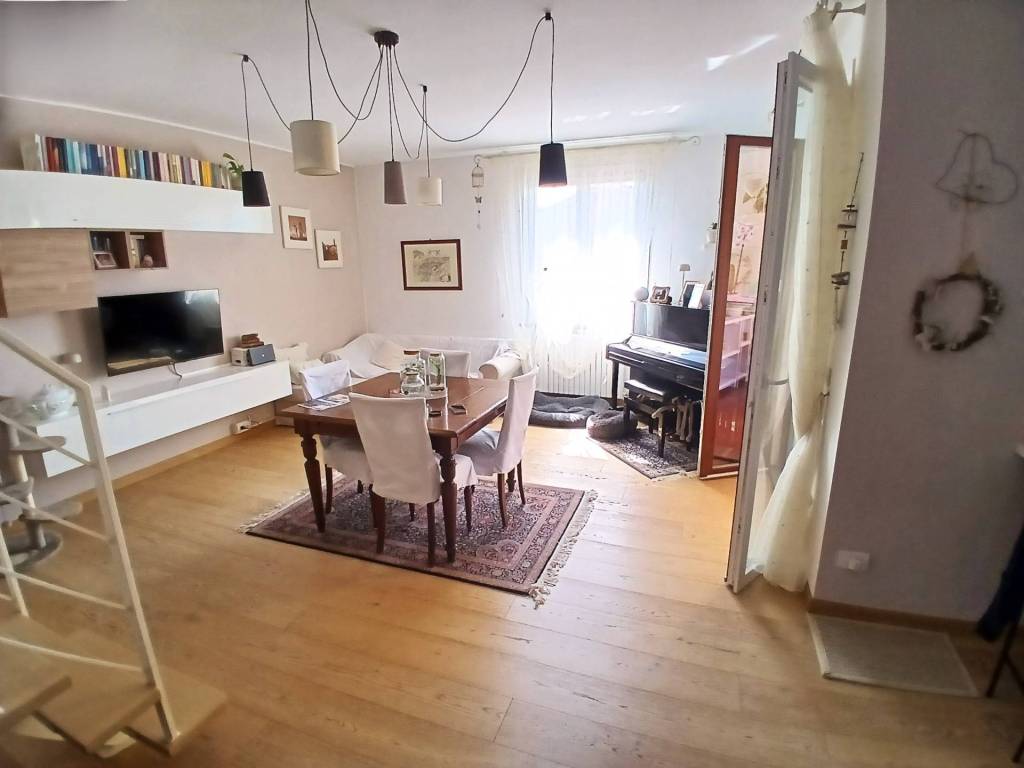 appartamento in vendita a Reggio nell'Emilia in zona Fogliano