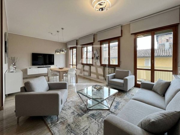 appartamento in vendita a Reggio nell'Emilia in zona Città Storica