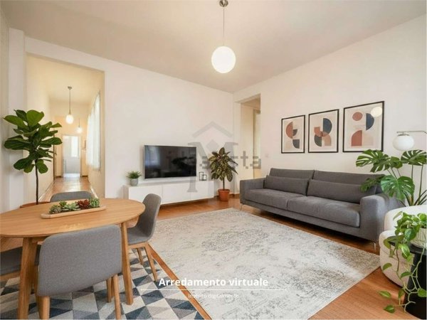 appartamento in vendita a Reggio nell'Emilia in zona Città Storica