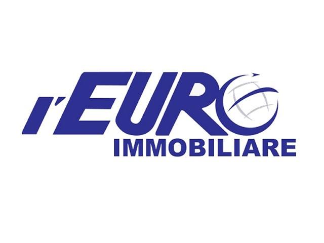 appartamento in vendita a Reggio nell'Emilia in zona Città Storica