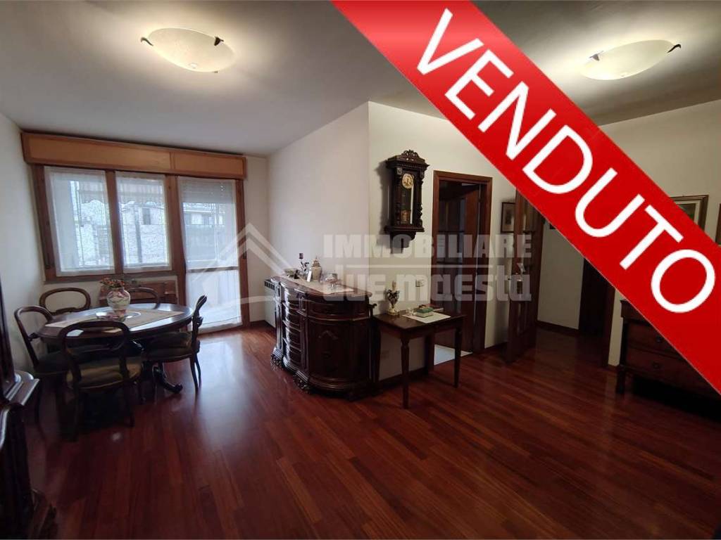 appartamento in vendita a Reggio nell'Emilia in zona Buco del Signore