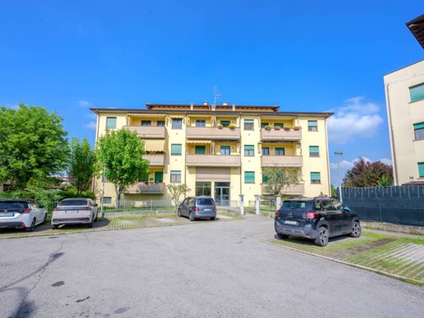 appartamento in vendita a Reggio nell'Emilia in zona Roncocesi