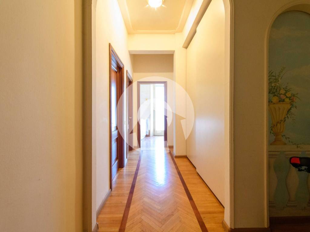 appartamento in vendita a Reggio nell'Emilia in zona Città Storica