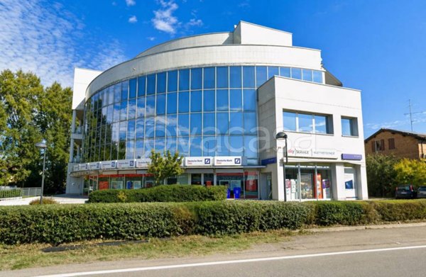 negozio in vendita a Reggio nell'Emilia in zona San Maurizio