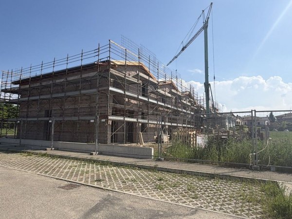 casa indipendente in vendita a Reggio nell'Emilia in zona Fogliano