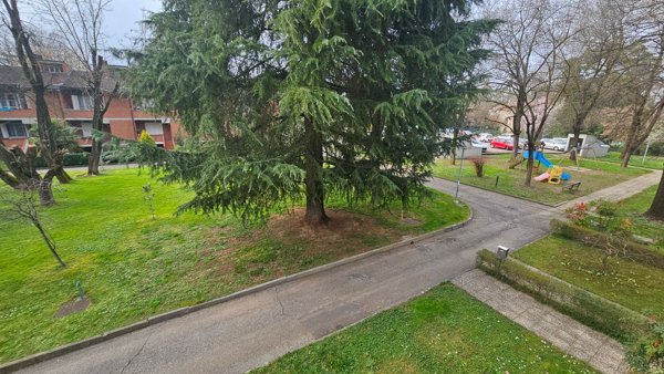 casa indipendente in vendita a Reggio nell'Emilia in zona Rivalta