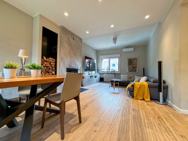 casa indipendente in vendita a Reggio nell'Emilia in zona Tondo