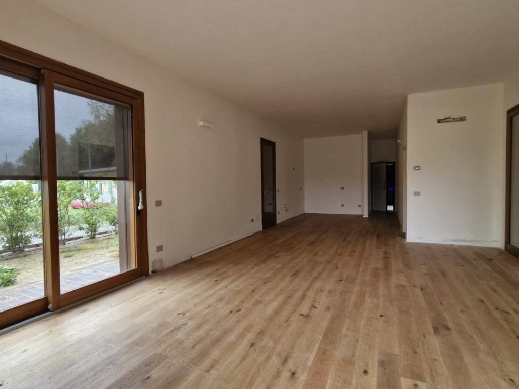 casa indipendente in vendita a Reggio nell'Emilia in zona Rivalta