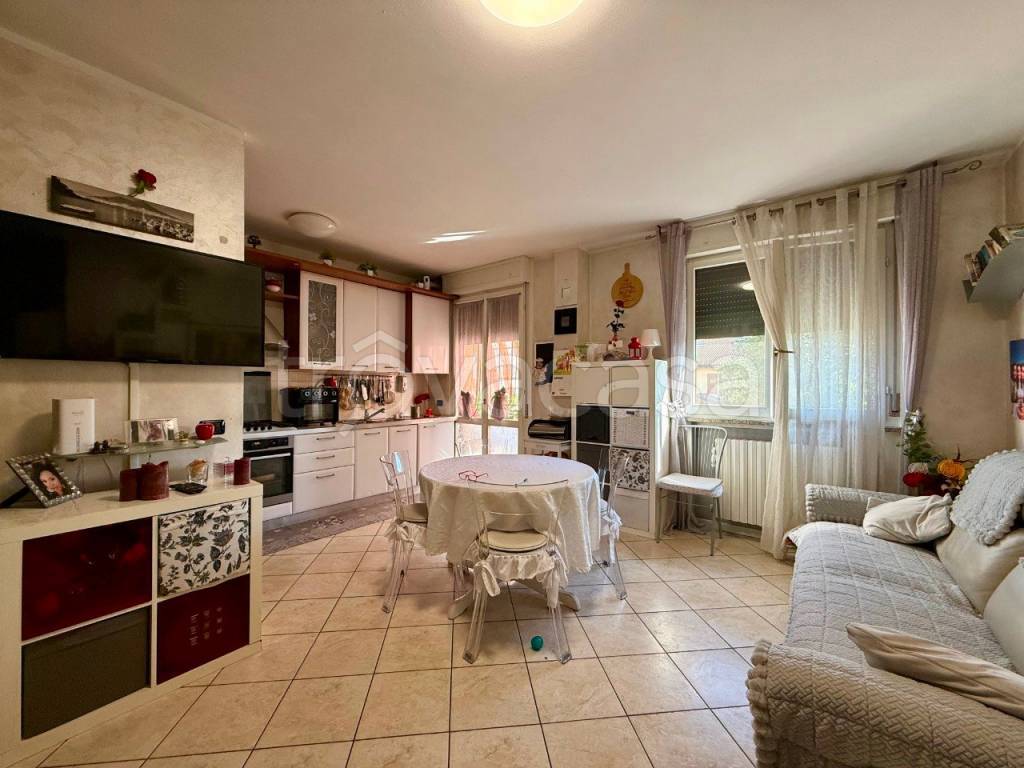 appartamento in vendita a Reggio nell'Emilia in zona Pieve Modolena