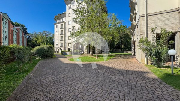 appartamento in vendita a Reggio nell'Emilia in zona Città Storica