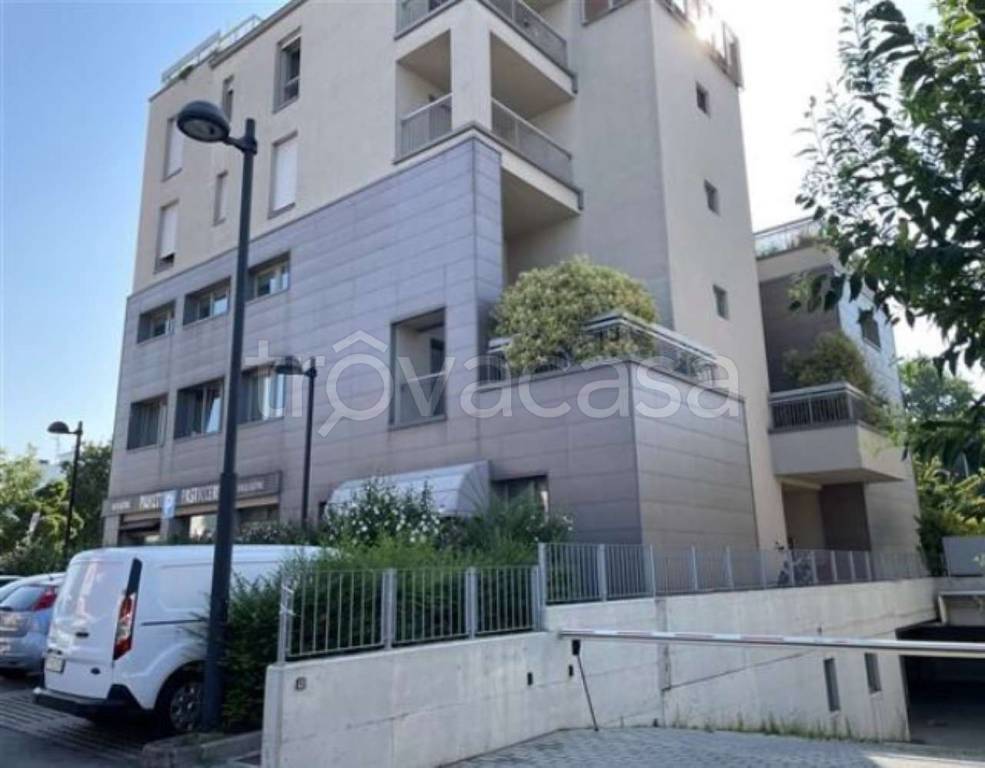 ufficio in vendita a Reggio nell'Emilia in zona Pieve Modolena