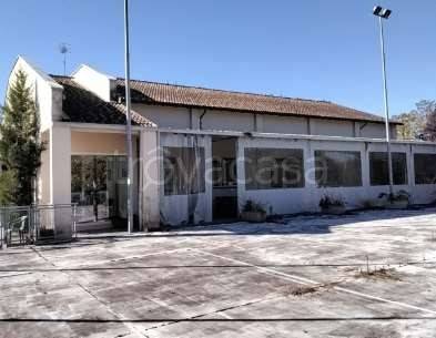 negozio in vendita a Reggio nell'Emilia in zona Tribunale