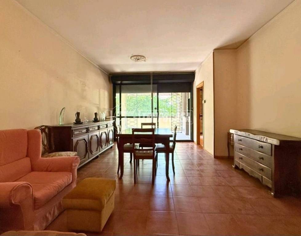 appartamento in vendita a Reggio nell'Emilia in zona Città Storica