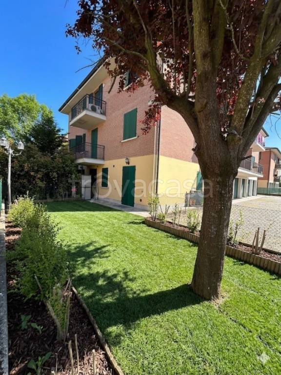 appartamento in vendita a Reggio nell'Emilia in zona Pratofontana