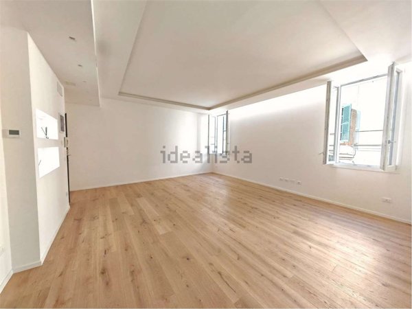 appartamento in vendita a Reggio nell'Emilia in zona Città Storica