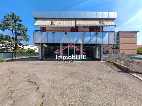 negozio in vendita a Reggio nell'Emilia