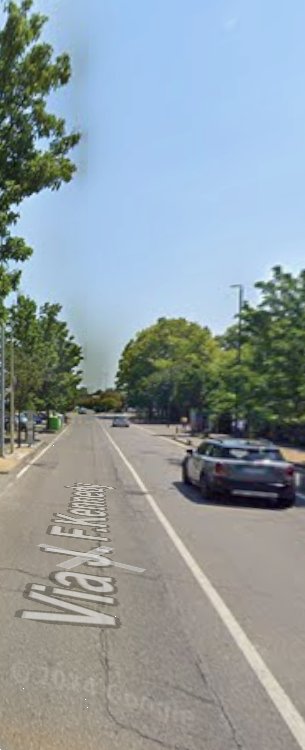 negozio in vendita a Reggio nell'Emilia in zona Carrozzone