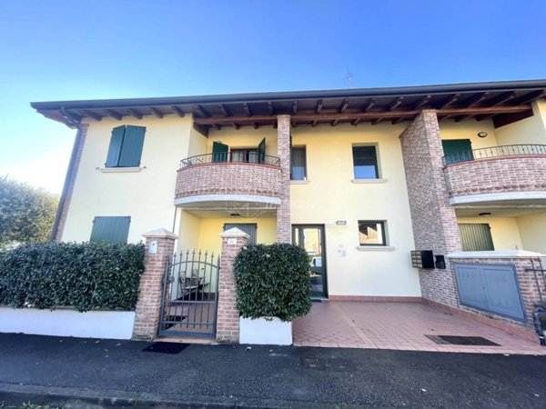 appartamento in vendita a Reggio nell'Emilia in zona Rivalta