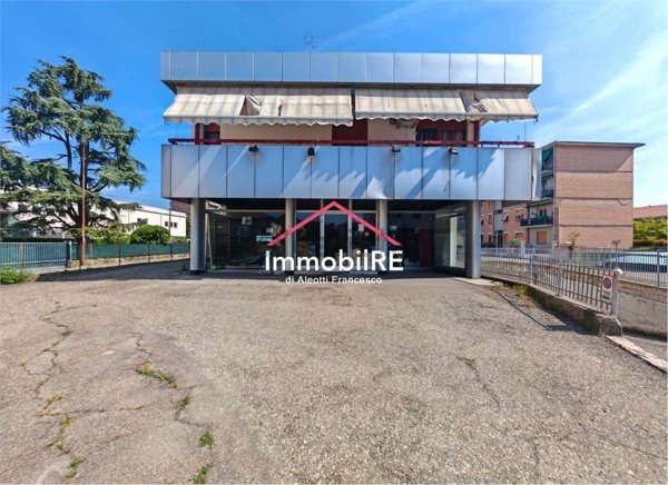 negozio in vendita a Reggio nell'Emilia