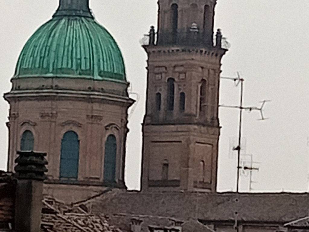 appartamento in vendita a Reggio nell'Emilia in zona Città Storica