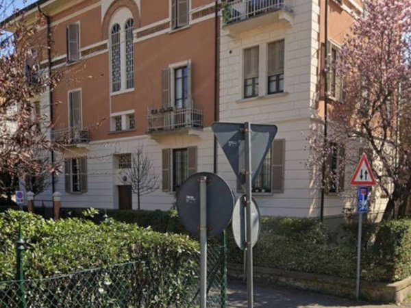 appartamento in vendita a Reggio nell'Emilia in zona Città Storica