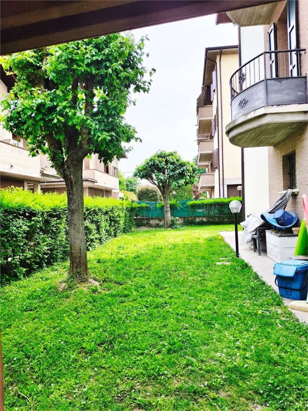 casa indipendente in vendita a Reggio nell'Emilia in zona Rivalta