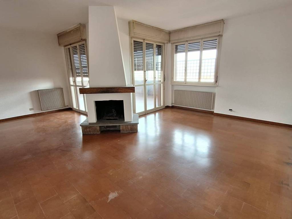 appartamento in vendita a Reggio nell'Emilia in zona Ospizio