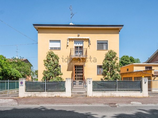 casa indipendente in vendita a Reggio nell'Emilia in zona Coviolo