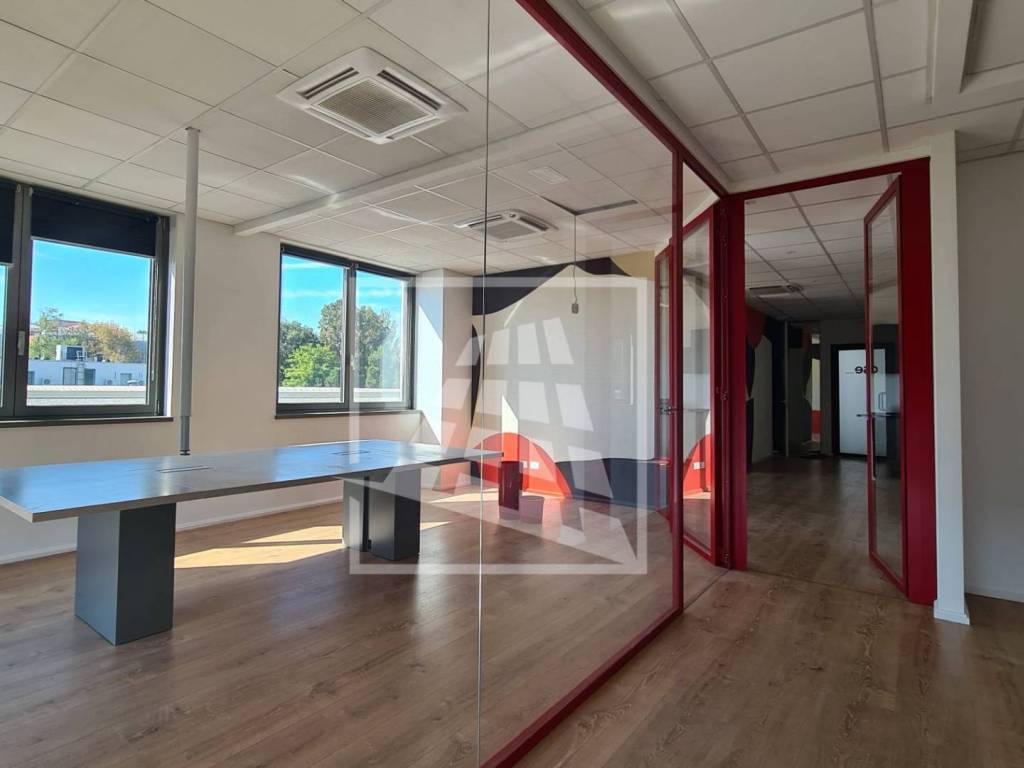 ufficio in vendita a Reggio nell'Emilia