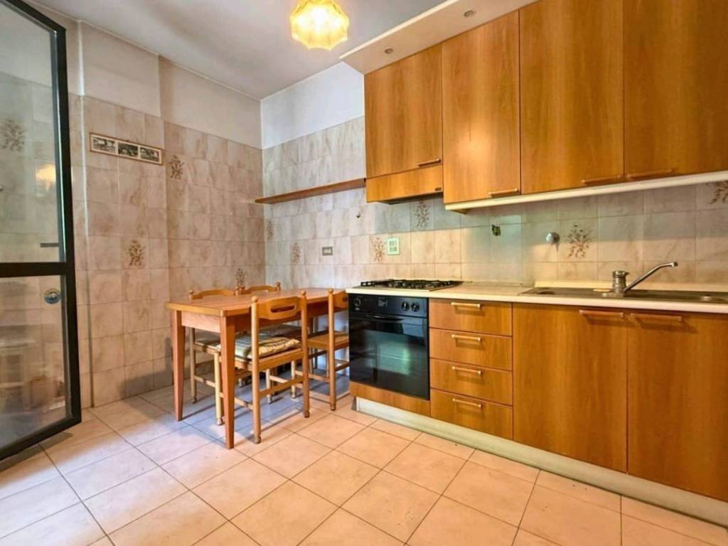 appartamento in vendita a Reggio nell'Emilia in zona Ospizio