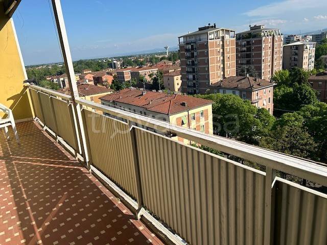 appartamento in vendita a Reggio nell'Emilia in zona Ospizio