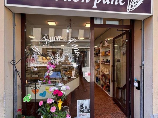 negozio in vendita a Reggio nell'Emilia