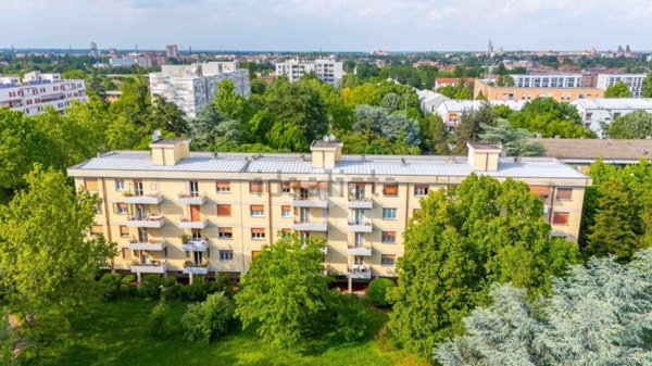 appartamento in vendita a Reggio nell'Emilia in zona Compagnoni / Migliolungo