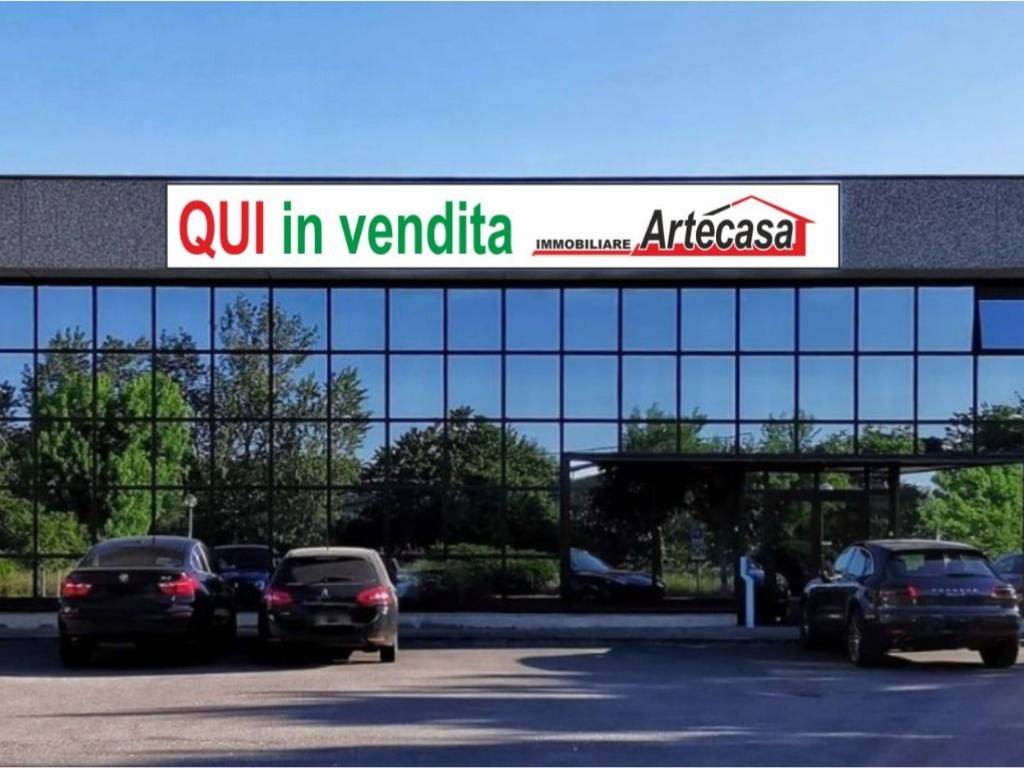 capannone in vendita a Reggio nell'Emilia