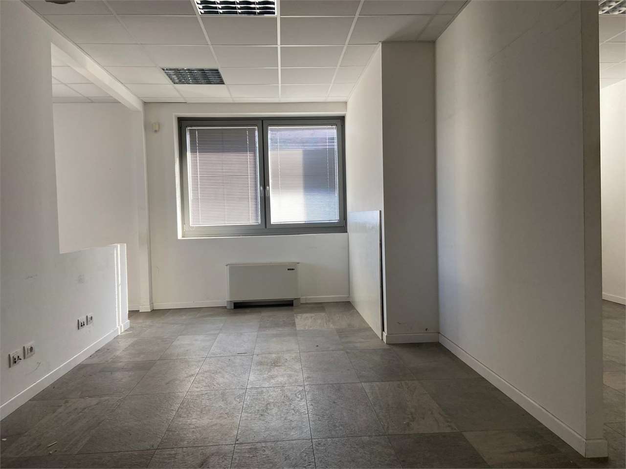 ufficio in vendita a Reggio nell'Emilia in zona Pieve Modolena