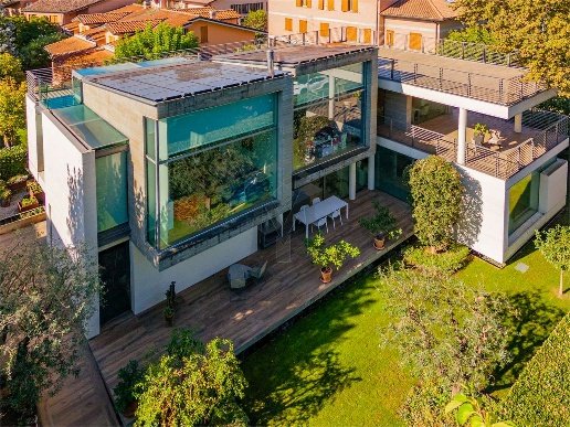 casa indipendente in vendita a Reggio nell'Emilia in zona Ospizio