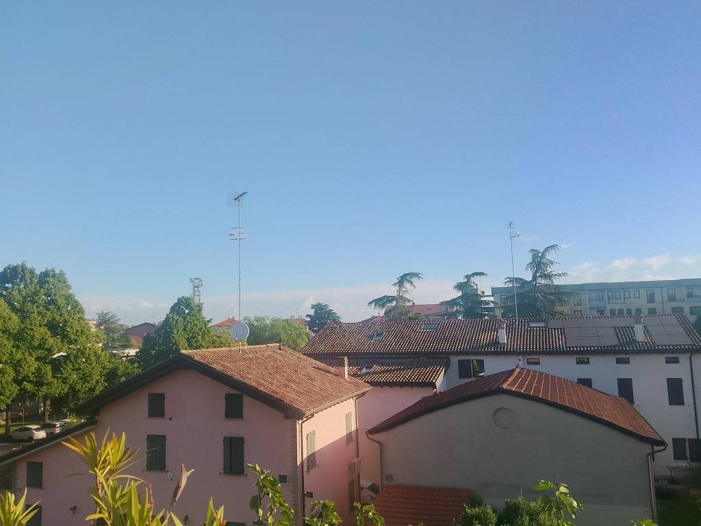 appartamento a Reggio nell'Emilia in zona San Pellegrino / Villa Canali