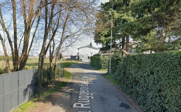 casa indipendente a Reggio nell'Emilia in zona San Pellegrino / Villa Canali