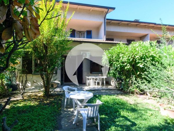 casa indipendente in vendita a Reggio nell'Emilia