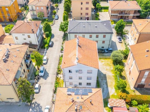appartamento in vendita a Reggio nell'Emilia in zona Santa Croce