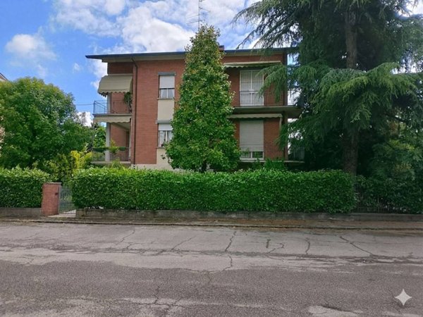 appartamento in vendita a Reggio nell'Emilia in zona Città Storica