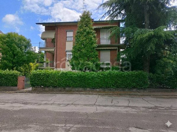 appartamento in vendita a Reggio nell'Emilia in zona Rosta Nuova