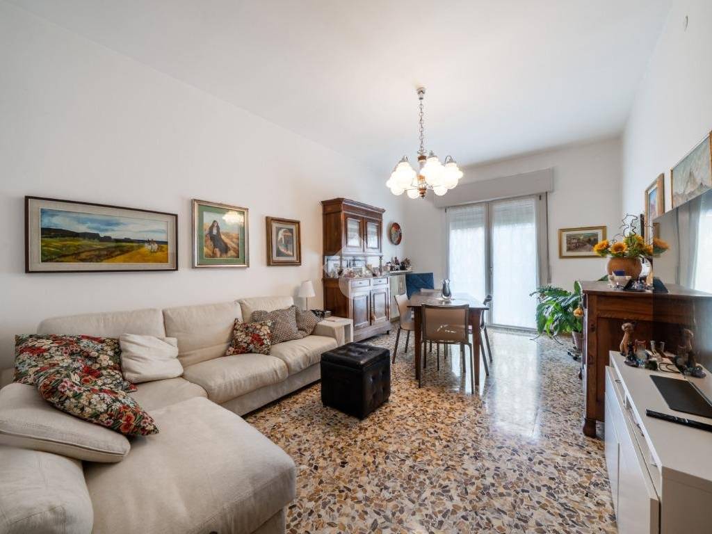 appartamento in vendita a Reggio nell'Emilia