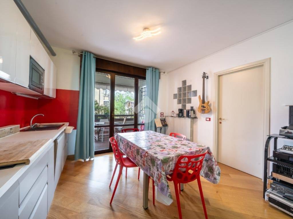 appartamento in vendita a Reggio nell'Emilia in zona Città Storica
