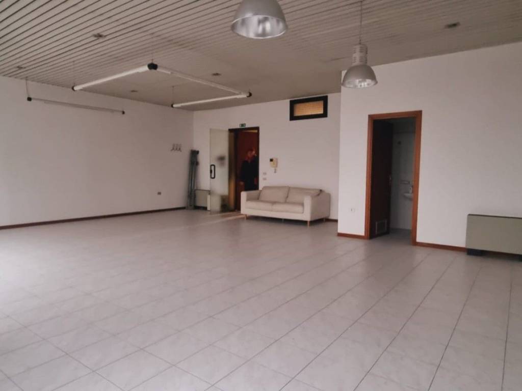 ufficio in vendita a Reggio nell'Emilia
